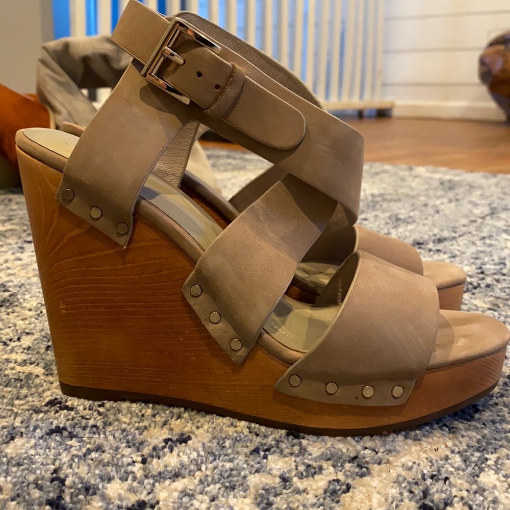 Never worn Joie wedges